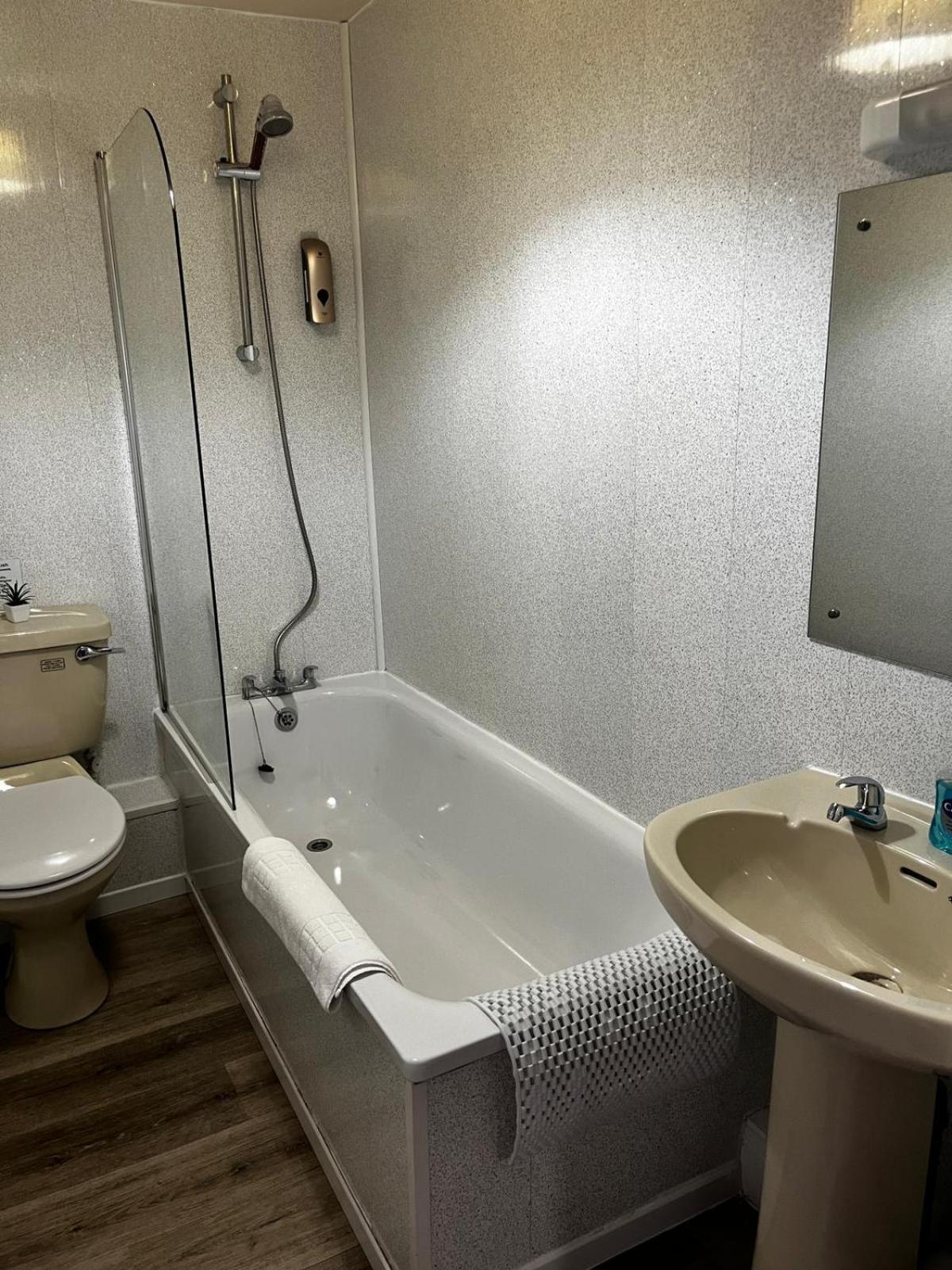 Black Bull Hotel ريث المظهر الخارجي الصورة